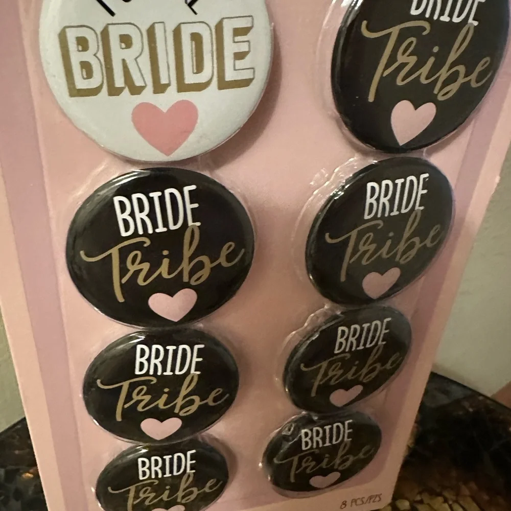 Bride Crew Buttons Bachelorette Party Supplies Gift Favor